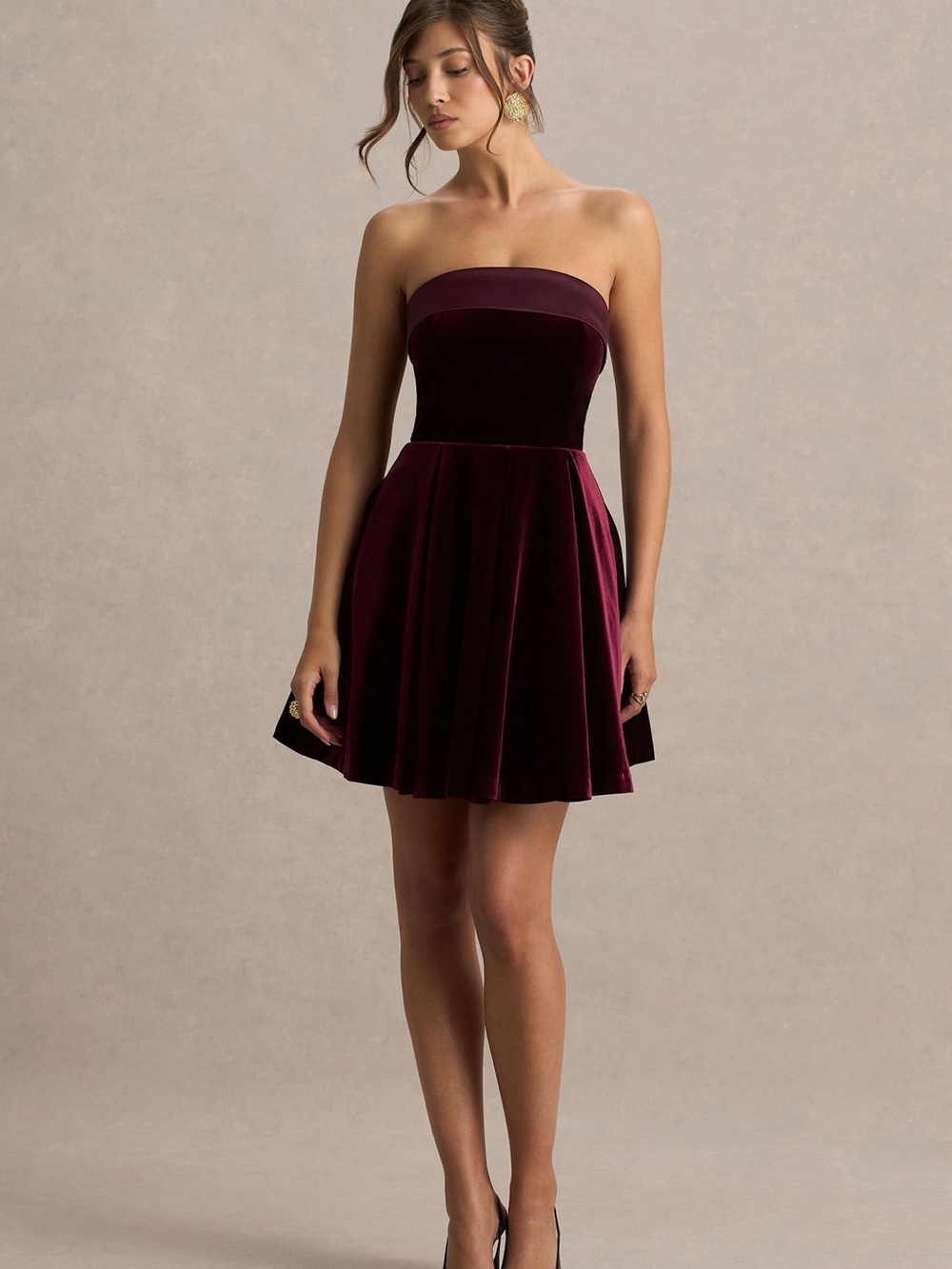 Club L London Strapless Velvet Mini Dress in Deep Wine - Picture 4 of 10